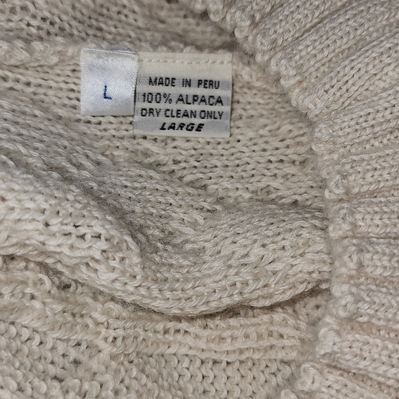 SOLD Men's Pullover Sweater Large 100% Alpaca Beige Cream Cable Knit Casual - Picture 6 of 7
